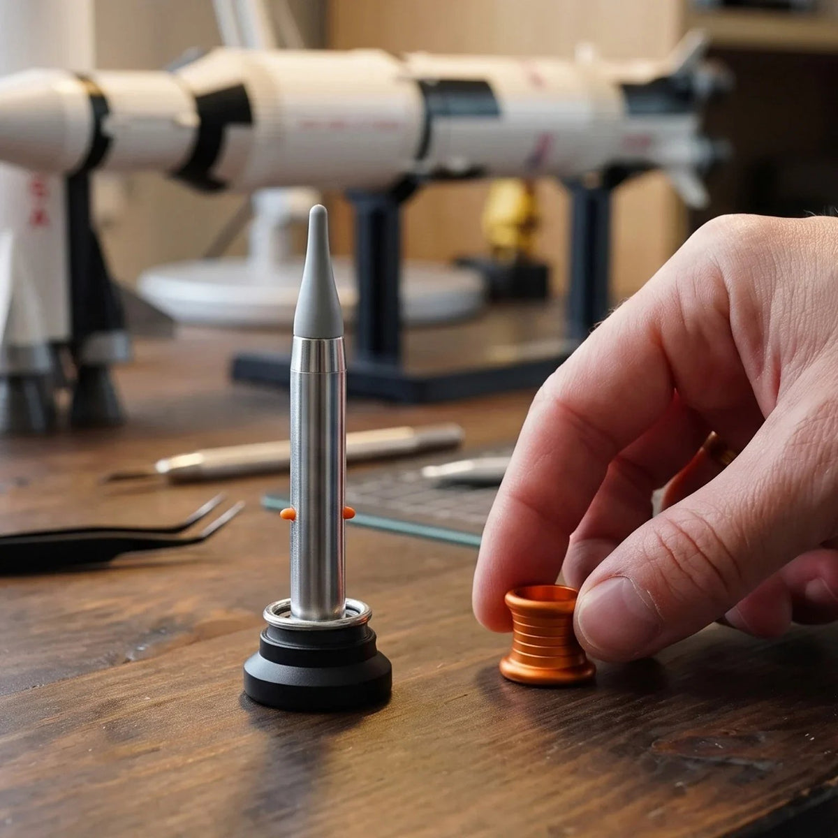 🚀Kinetic Desk toy That Performs Impossible Landing